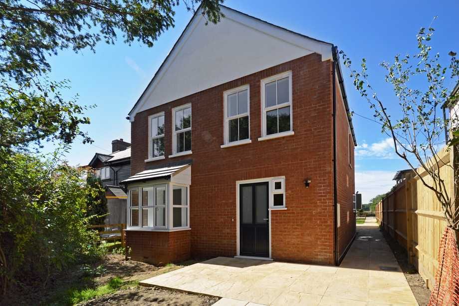 Field View House completed on site